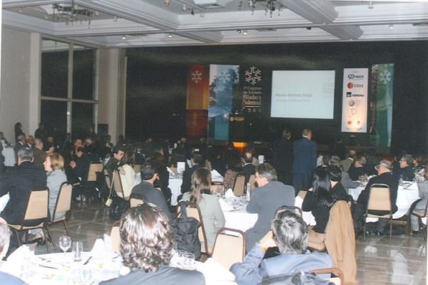20190430154600744_3º-congresso-2005-04-768x540